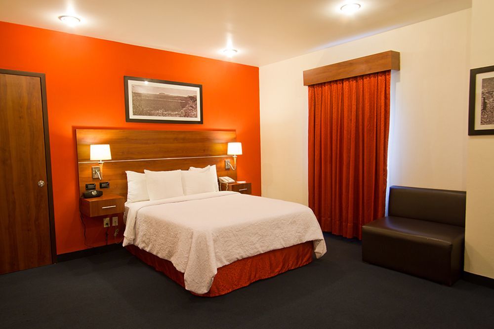 Hampton By Hilton San Juan Del Rio Hotel Exterior foto