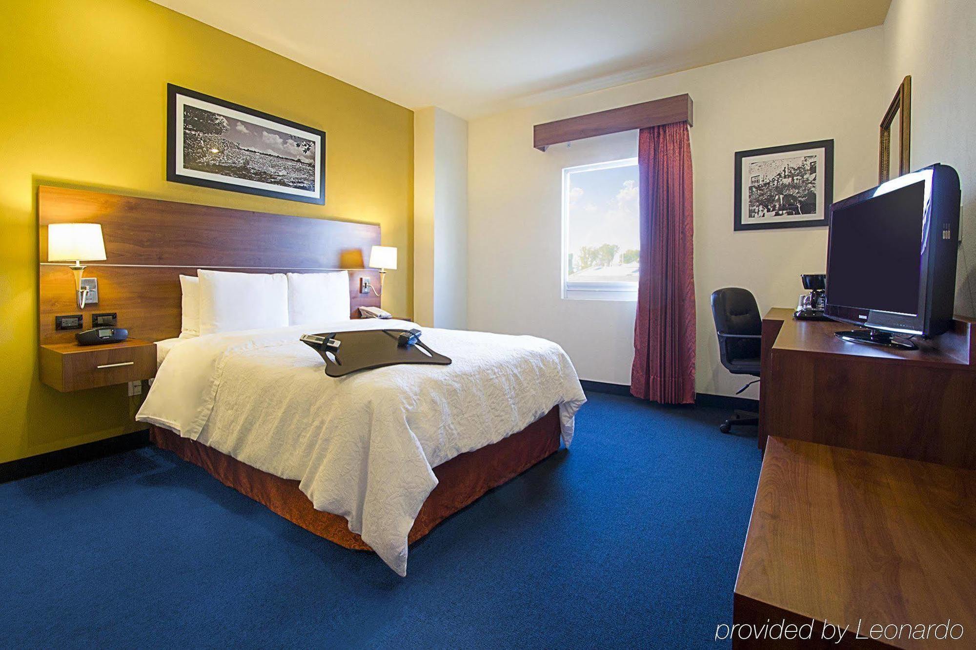 Hampton By Hilton San Juan Del Rio Hotel Exterior foto