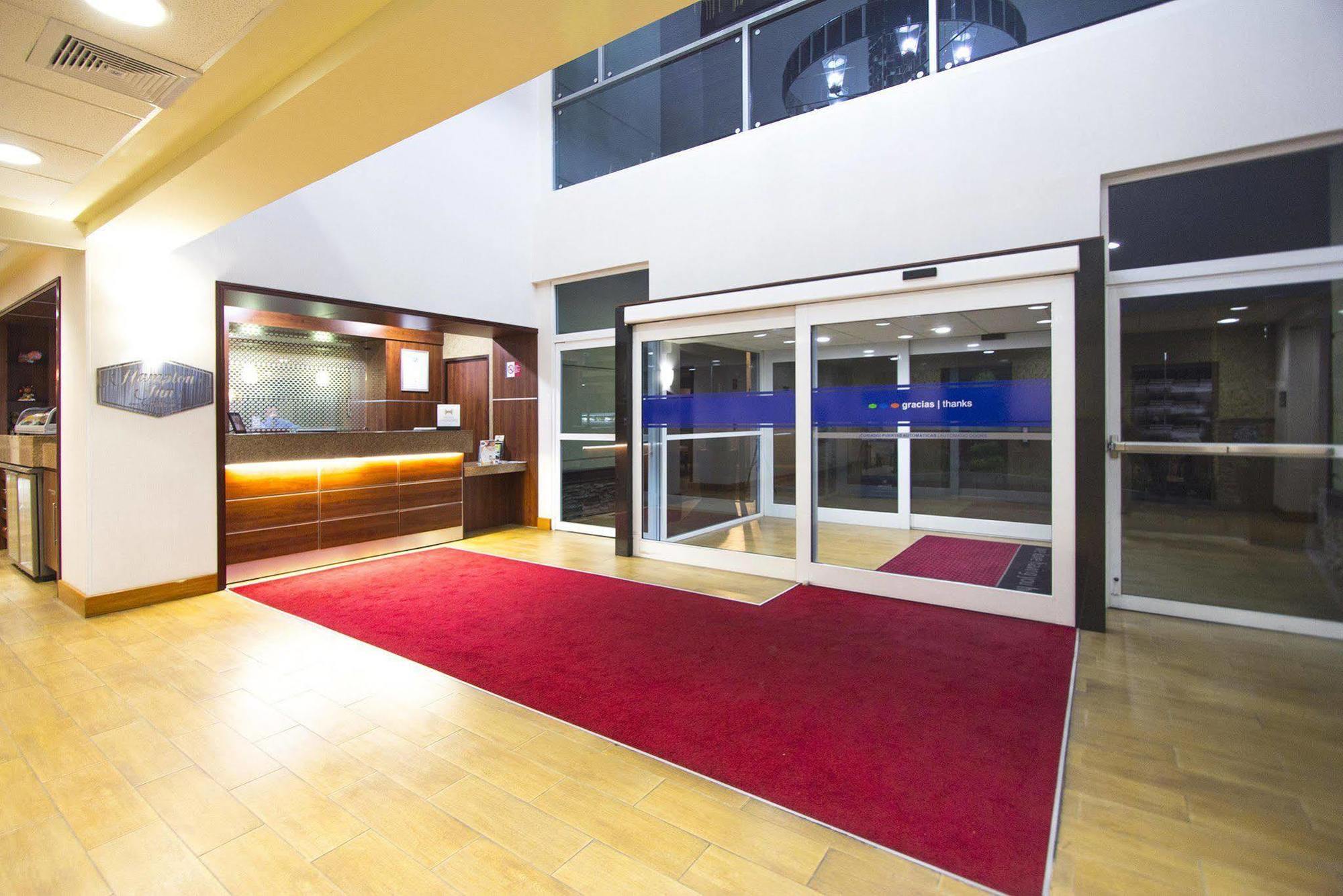 Hampton By Hilton San Juan Del Rio Hotel Exterior foto